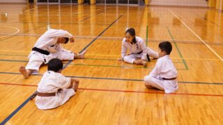 運動前のストレッチとスポーツ - 効果的なストレッチで練習効果を最大限に